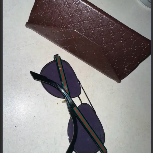 Authentic Gucci sunglasses - Picture 3 of 6